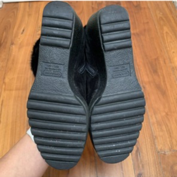 Coach karita women's fur boots authentic with box and original receipt $495 - Picture 3 of 4